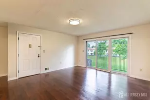 372 Lancaster Ct, Piscataway Township, NJ 08854 - Photo 3
