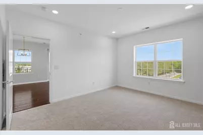 648 Strassle Way, South Plainfield, NJ 07080 - Photo 17
