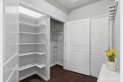 648 Strassle Way, South Plainfield, NJ 07080 - Photo 9