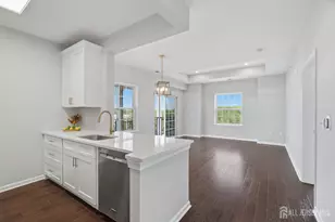 648 Strassle Wy, South Plainfield, NJ 07080 - Photo 13