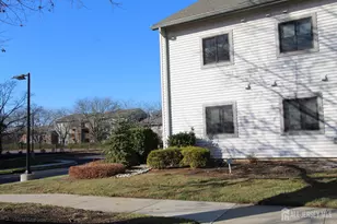 2002 Ravens Crest Dr, Plainsboro Township, NJ 08536 - Photo 3