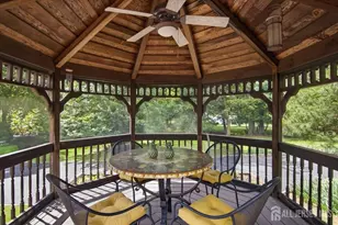 4 Honey Ct, Metuchen, NJ 08840 - Photo 27