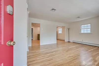 21 Thomas Street, Metuchen, NJ 08840 - Photo 5