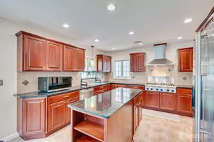 21 Thomas St, Metuchen, NJ 08840 - Photo 17