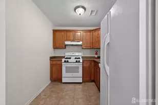 2101 Bayhead Dr, Sayreville, NJ 08859 - Photo 5