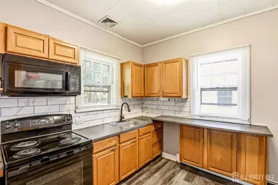 467 Gorham Avenue, Middlesex, NJ 07095 - Photo 9