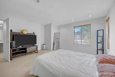 89 Park Gate Drive, Edison, NJ 08820 - Photo 11
