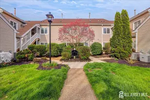 38 Rutland Ln, Monroe Township, NJ 08831 - Photo 1