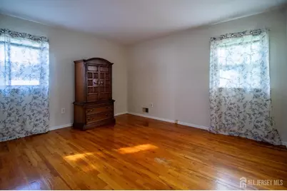 14 Tracey Drive, Milltown, NJ 08850 - Photo 13