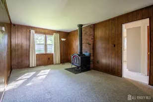 14 Tracey Dr, Milltown, NJ 08850 - Photo 7