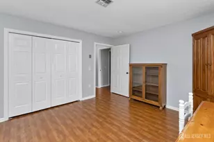 716 Victoria Ct, Monroe Township, NJ 08831 - Photo 21