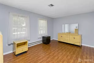 716 Victoria Ct, Monroe Township, NJ 08831 - Photo 17