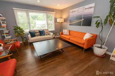 61 Clifton Street, Edison, NJ 08817 - Photo 9
