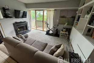 1009 Aspen Dr, Plainsboro Township, NJ 08536 - Photo 5