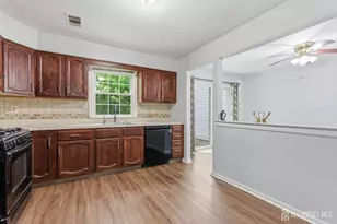2804 Cricket Cir, Edison, NJ 08820 - Photo 11