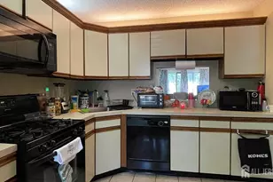215 Patriots Ct, Galloway, NJ 08205 - Photo 3