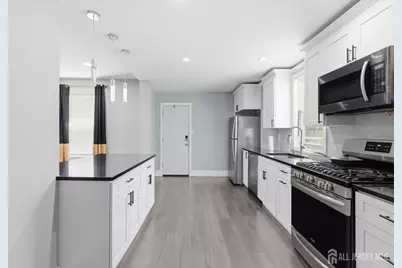 245 W 3 Avenue, Roselle, NJ 07203 - Photo 9