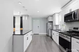 245 W 3 Ave, Roselle, NJ 07203 - Photo 9