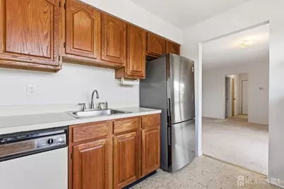 114 Beverly Hill Terrace #H, Woodbridge Township, NJ 07095 - Photo 9