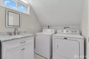 21 Market St, Edison, NJ 08817 - Photo 33