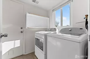 496 Westgate Dr, Edison, NJ 08820 - Photo 15