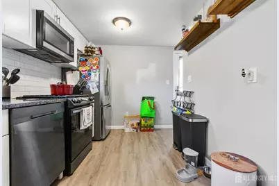 81 Lockwood Avenue, Woodbridge Township, NJ 07095 - Photo 7