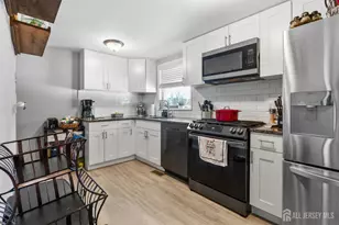81 Lockwood Ave, Woodbridge Township, NJ 07095 - Photo 9