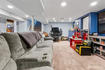 81 Lockwood Avenue, Woodbridge Township, NJ 07095 - Photo 21