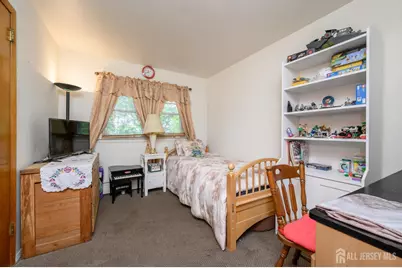 405 Kennedy Drive, Linden, NJ 07036 - Photo 15