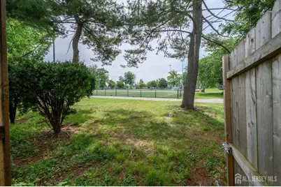 405 Kennedy Drive, Linden, NJ 07036 - Photo 31