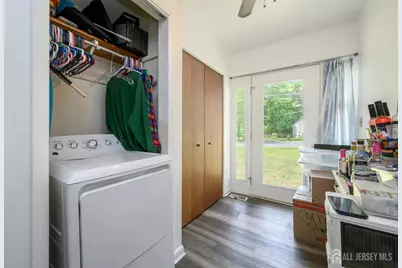 204 E Lakeshore Drive E, Browns Mills, NJ 08015 - Photo 9