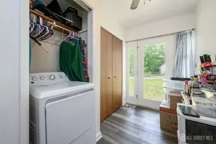 204 E Lakeshore Dr E, Browns Mills, NJ 08015 - Photo 9