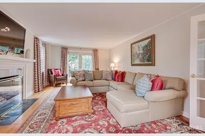 11 Cape Court, Metuchen, NJ 08840 - Photo 9