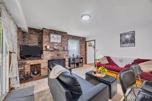 7 S Brook Dr, Milltown, NJ 08850 - Photo 17