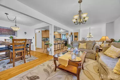 7 S Brook Drive, Milltown, NJ 08850 - Photo 5