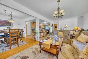 7 S Brook Dr, Milltown, NJ 08850 - Photo 5