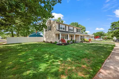 12 McFadden Drive, Monroe Township, NJ 08831 - Photo 5