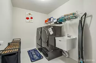 26 Wisteria Ct, Monroe Township, NJ 08831 - Photo 19