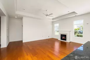 24 Ravenslake Rd, Monroe Township, NJ 08831 - Photo 17