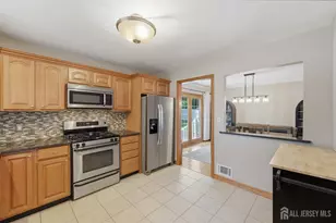 31 Middle Hill Rd, Colonia, NJ 07067 - Photo 11