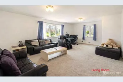84 Orange Street, Woodbridge Township, NJ 07095 - Photo 3