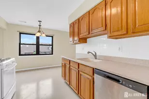 [Address not provided], Middlesex, NJ 07095 - Photo 13