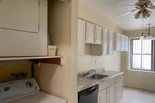 321 Sharon Garden Ct, Woodbridge Township, NJ 07095 - Photo 7
