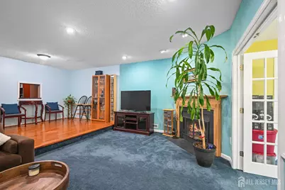 67 Albury Way, North Brunswick Township, NJ 08902 - Photo 9