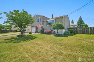 53 Orchard St, Carteret, NJ 07008 - Photo 3