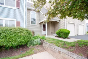 294 Michael J Smith Ct, Franklin Township, NJ 08873 - Photo 3