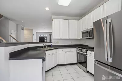 5 Schlottfeld Lane, Sayreville, NJ 08859 - Photo 19