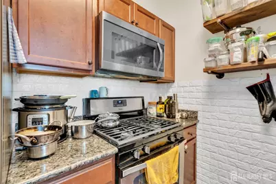 731 Strassle Way, South Plainfield, NJ 07080 - Photo 9