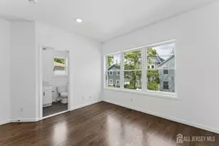 910 Bergen St, Newark, NJ 07112 - Photo 7