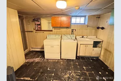 554 Ridgeway Avenue, Sayreville, NJ 08879 - Photo 27
